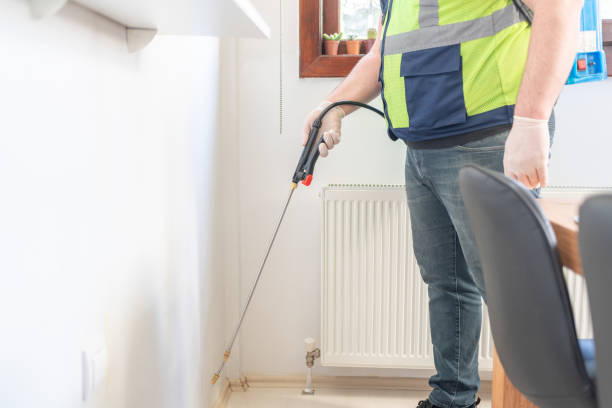 Best Emergency Pest Control  in Westmont, CA